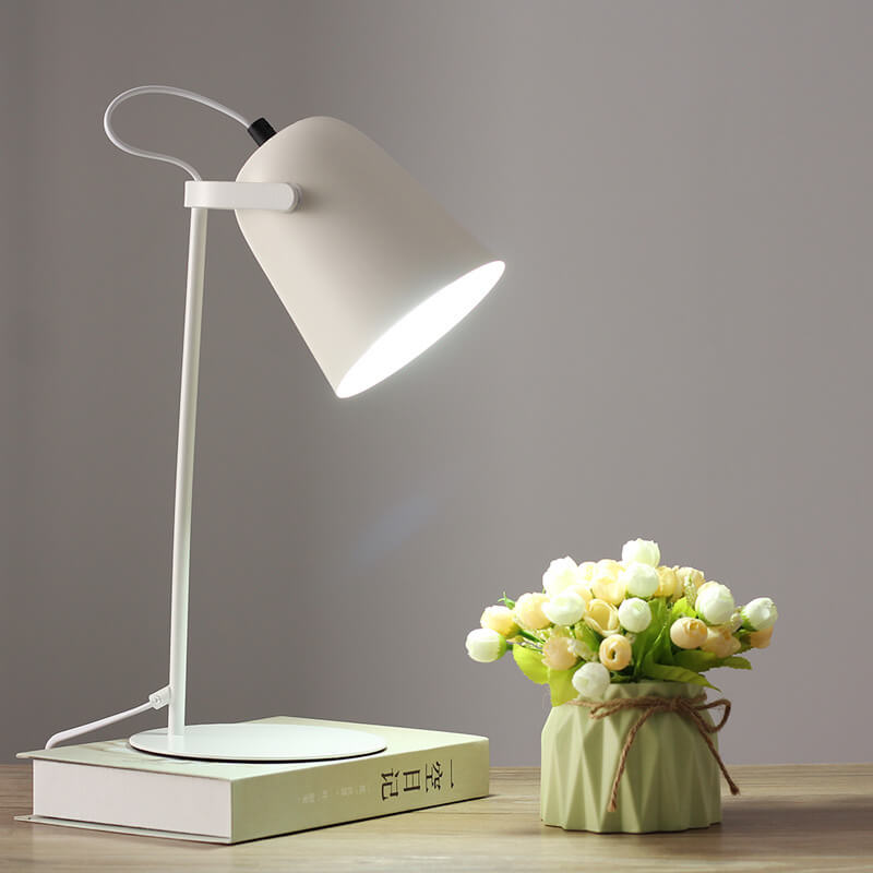 Nordic Metal Cone Table Lamp with LED